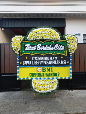 Papan Bunga Duka di Parakan Wetan
